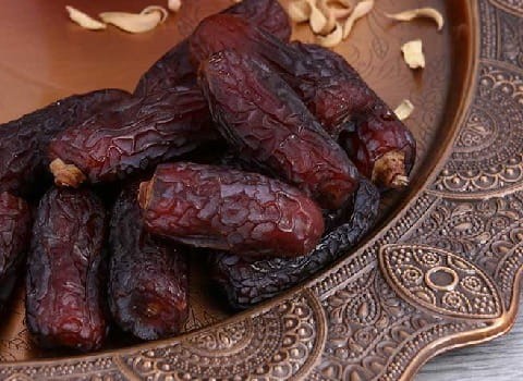 تصویر 1 از خرید و فروش خرما پیارم درجه یک صادراتی با شرایط فوق العاده